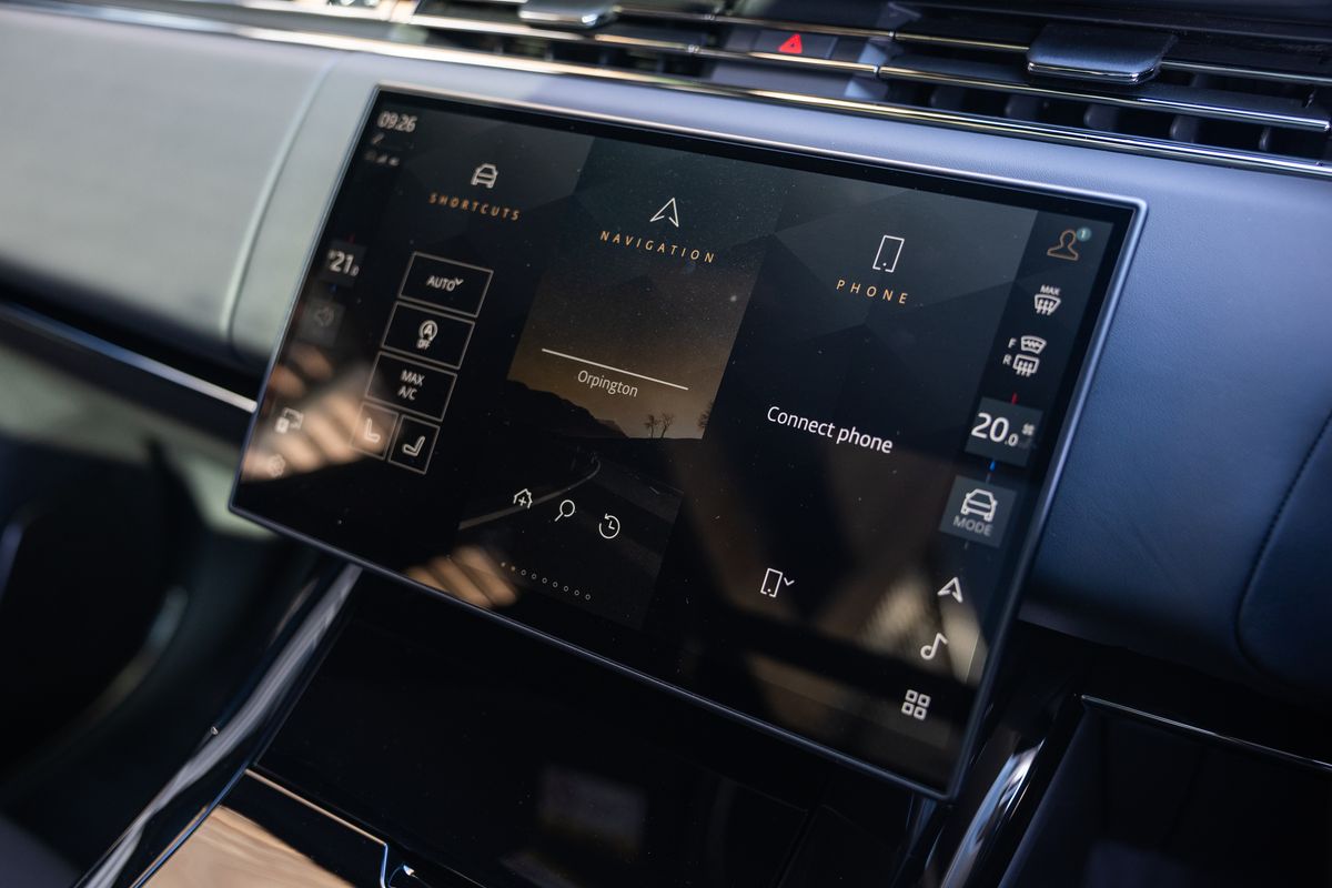 2025 Land Rover Range Rover Sport SV