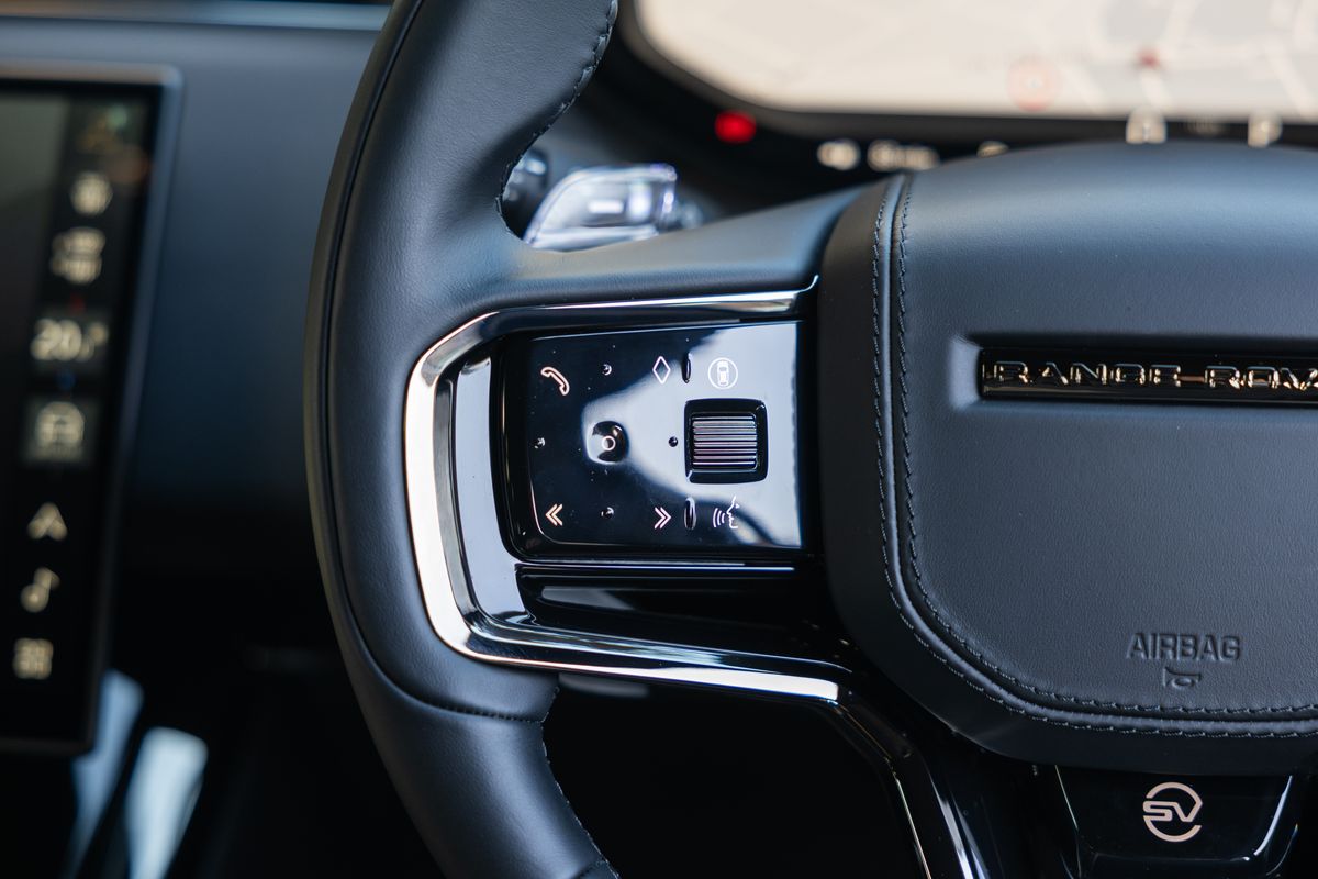 2025 Land Rover Range Rover Sport SV