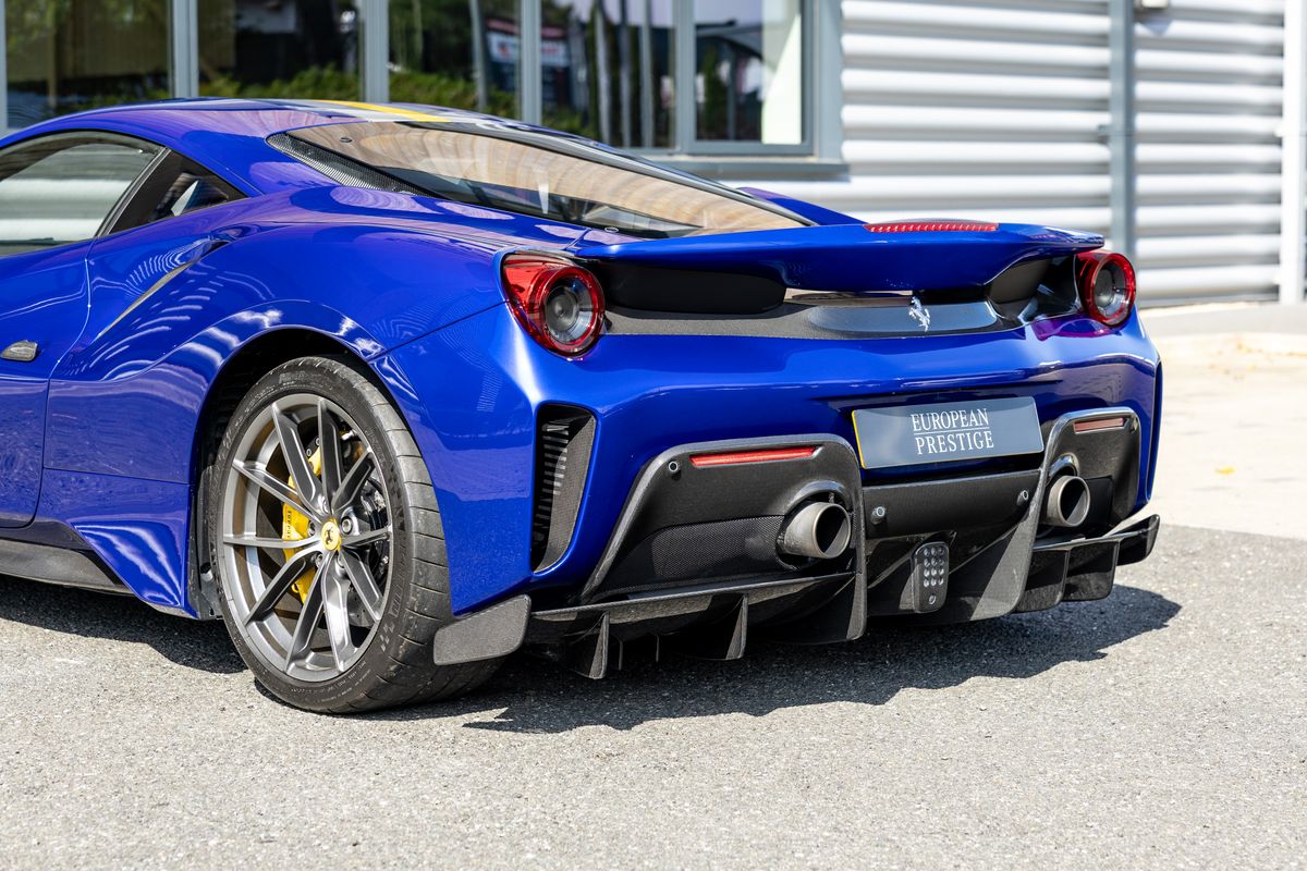 2020 Ferrari 488 Pista