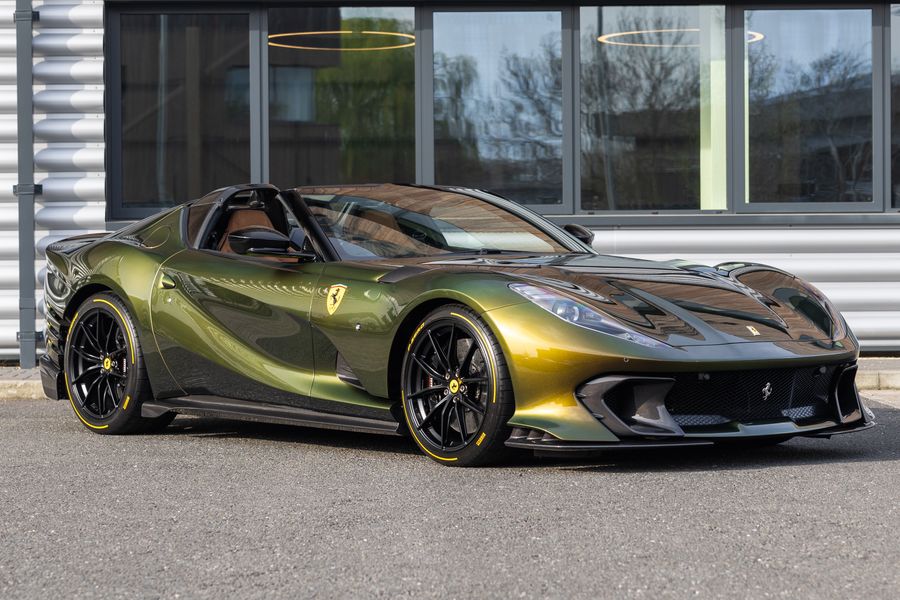 Ferrari 812 Competizione Aperta
