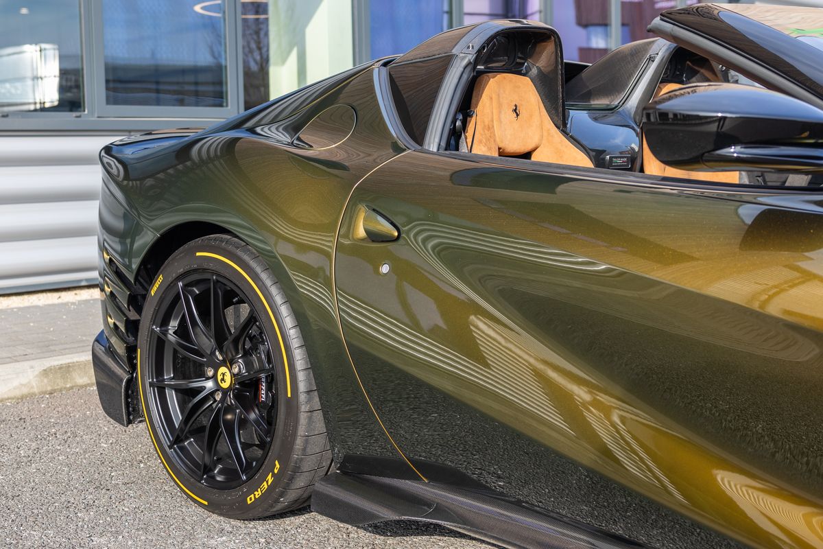 2024 Ferrari 812 Competizione Aperta