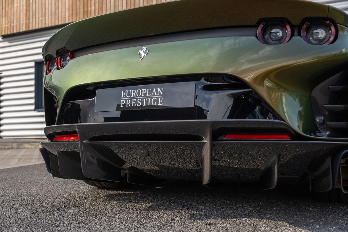 2024 Ferrari 812 Competizione Aperta