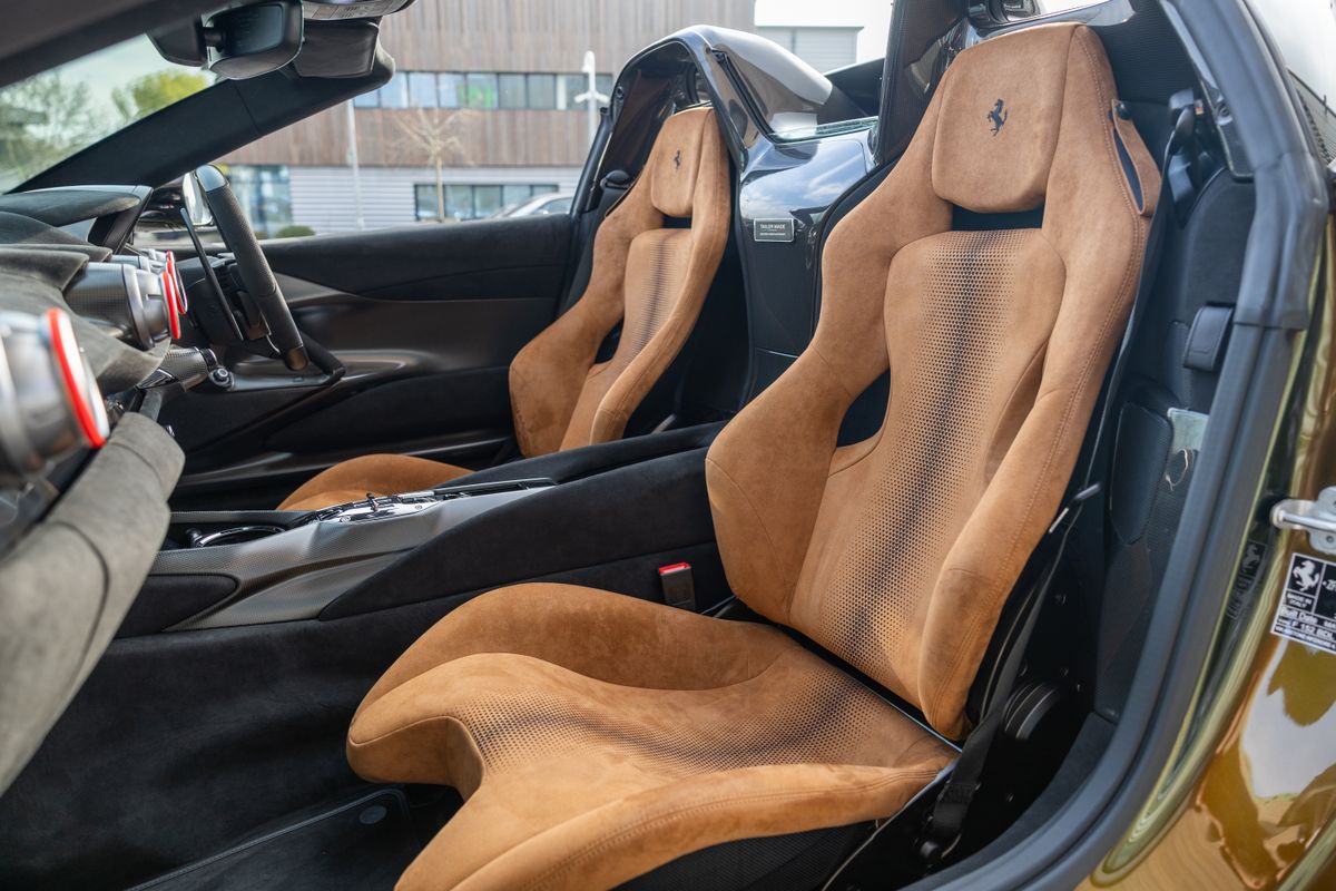 2024 Ferrari 812 Competizione Aperta