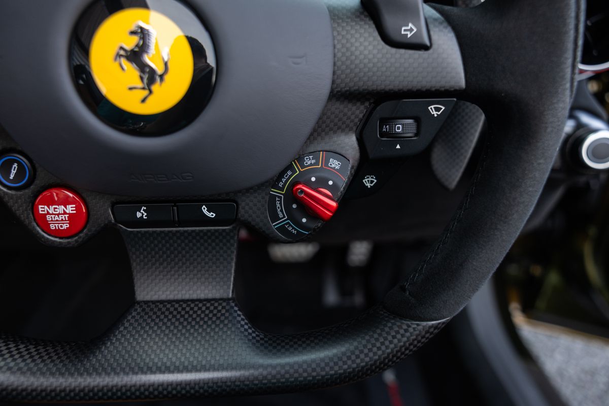 2024 Ferrari 812 Competizione Aperta