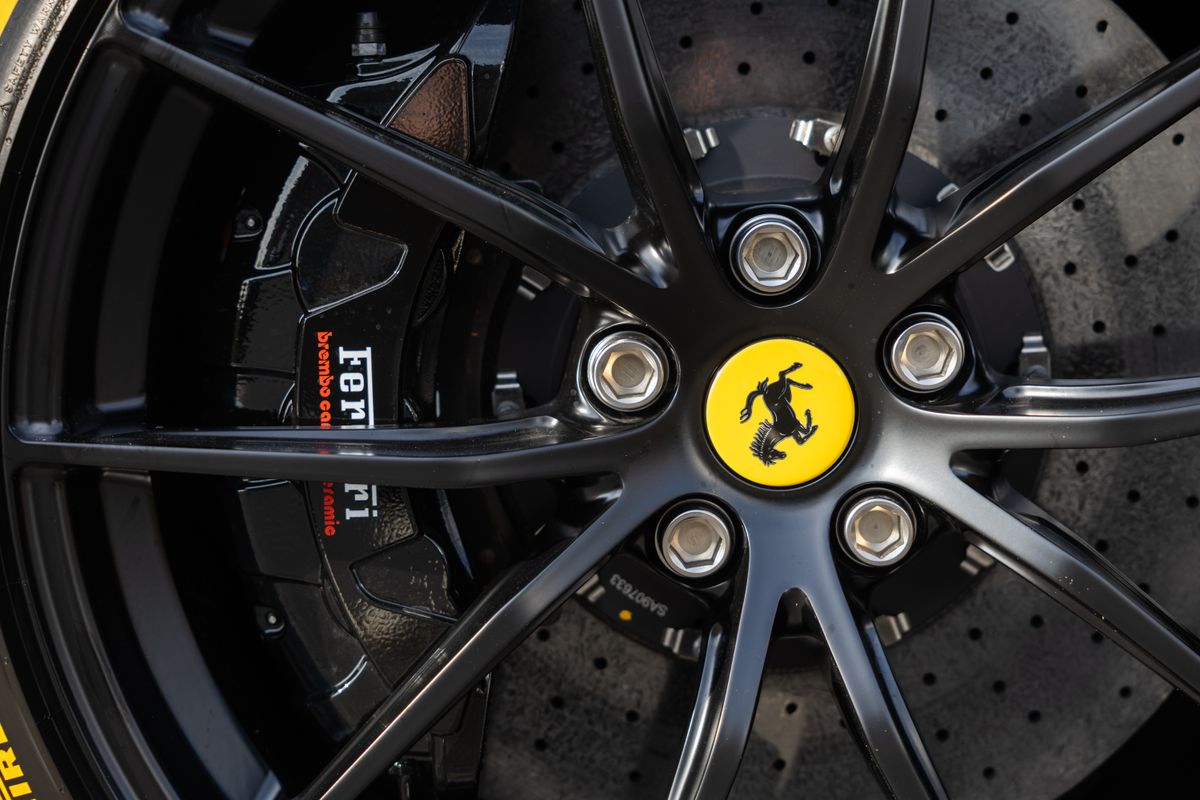 2024 Ferrari 812 Competizione Aperta