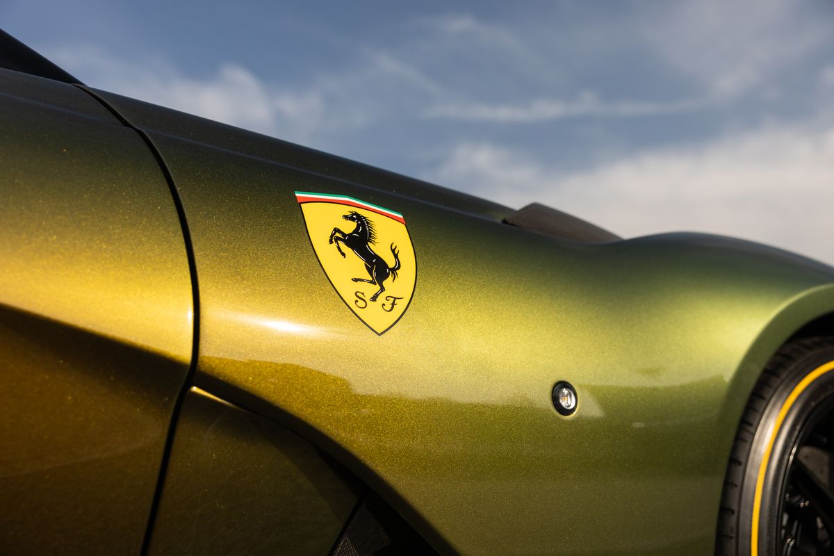 2024 Ferrari 812 Competizione Aperta