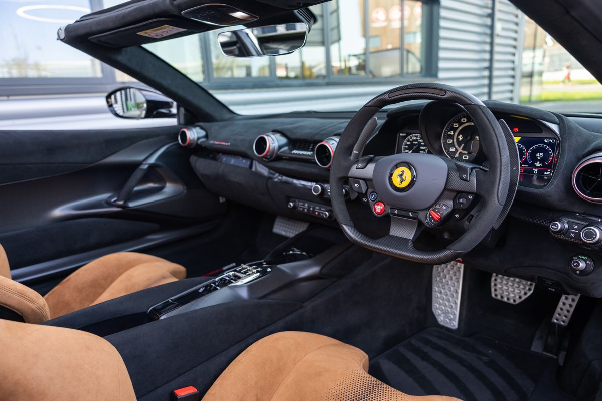 2024 Ferrari 812 Competizione Aperta