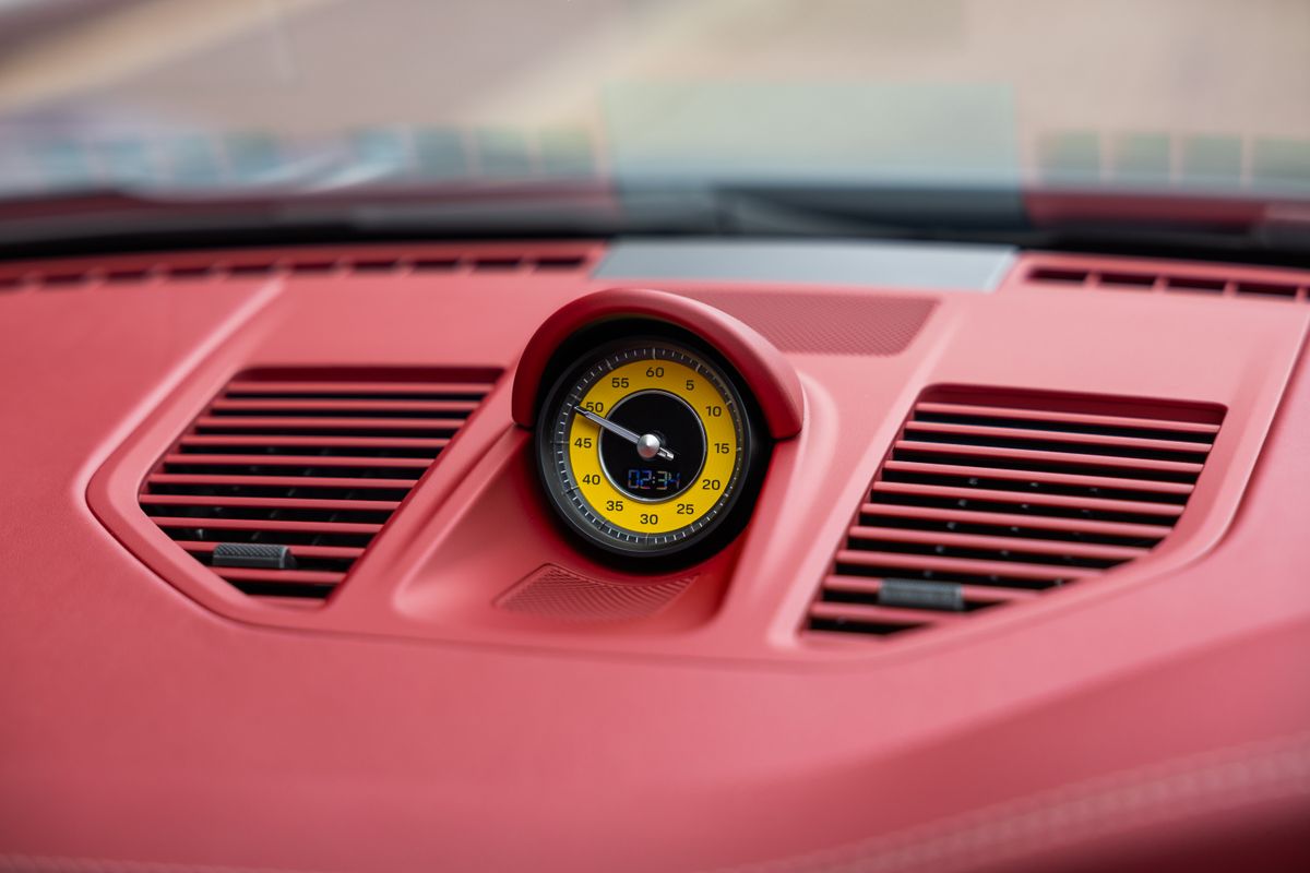 2024 Porsche 911 (992) Turbo S