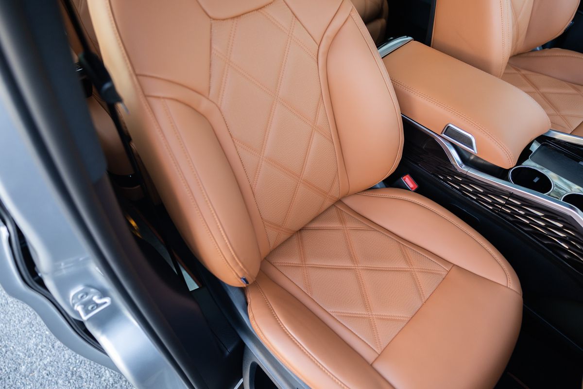 2023 Mercedes-Benz V Class V220d AMG Line