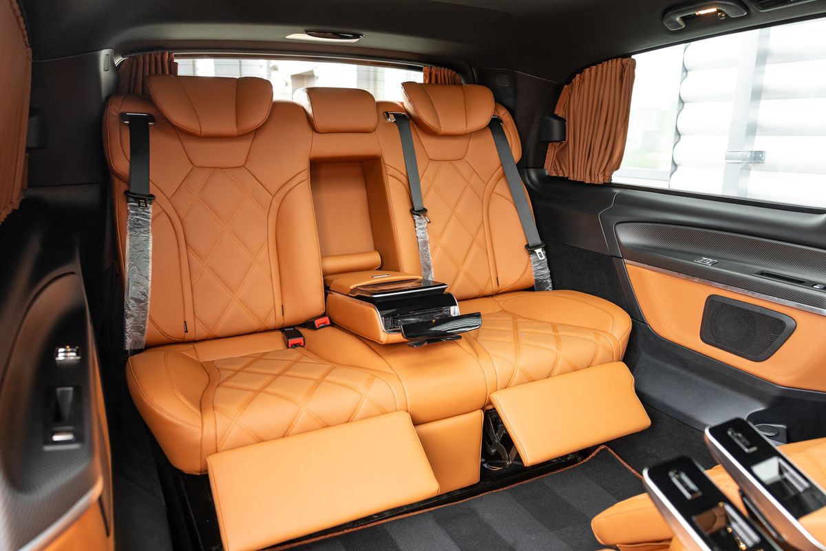 2023 Mercedes-Benz V Class V220d AMG Line