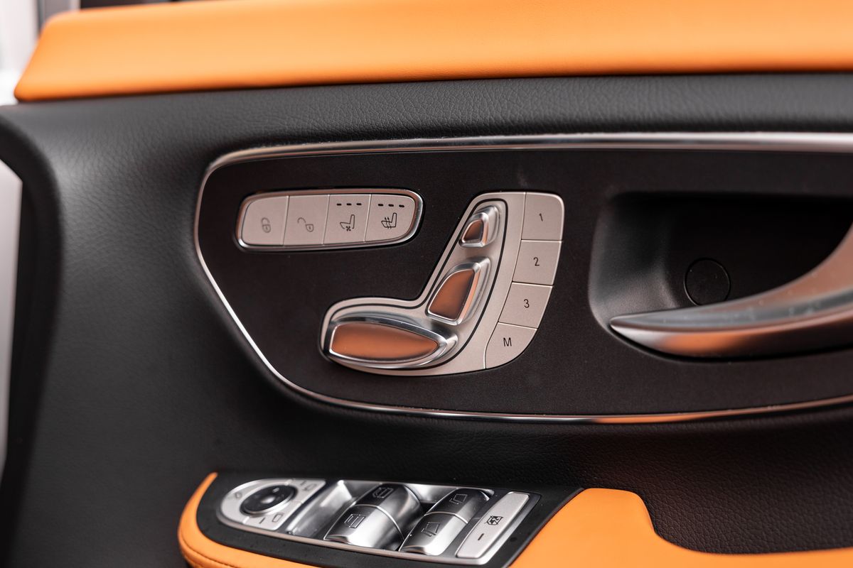 2023 Mercedes-Benz V Class V220d AMG Line