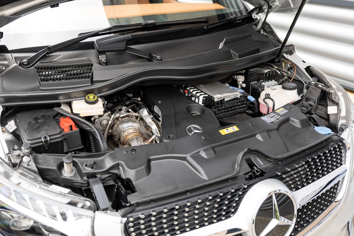 2023 Mercedes-Benz V Class V220d AMG Line