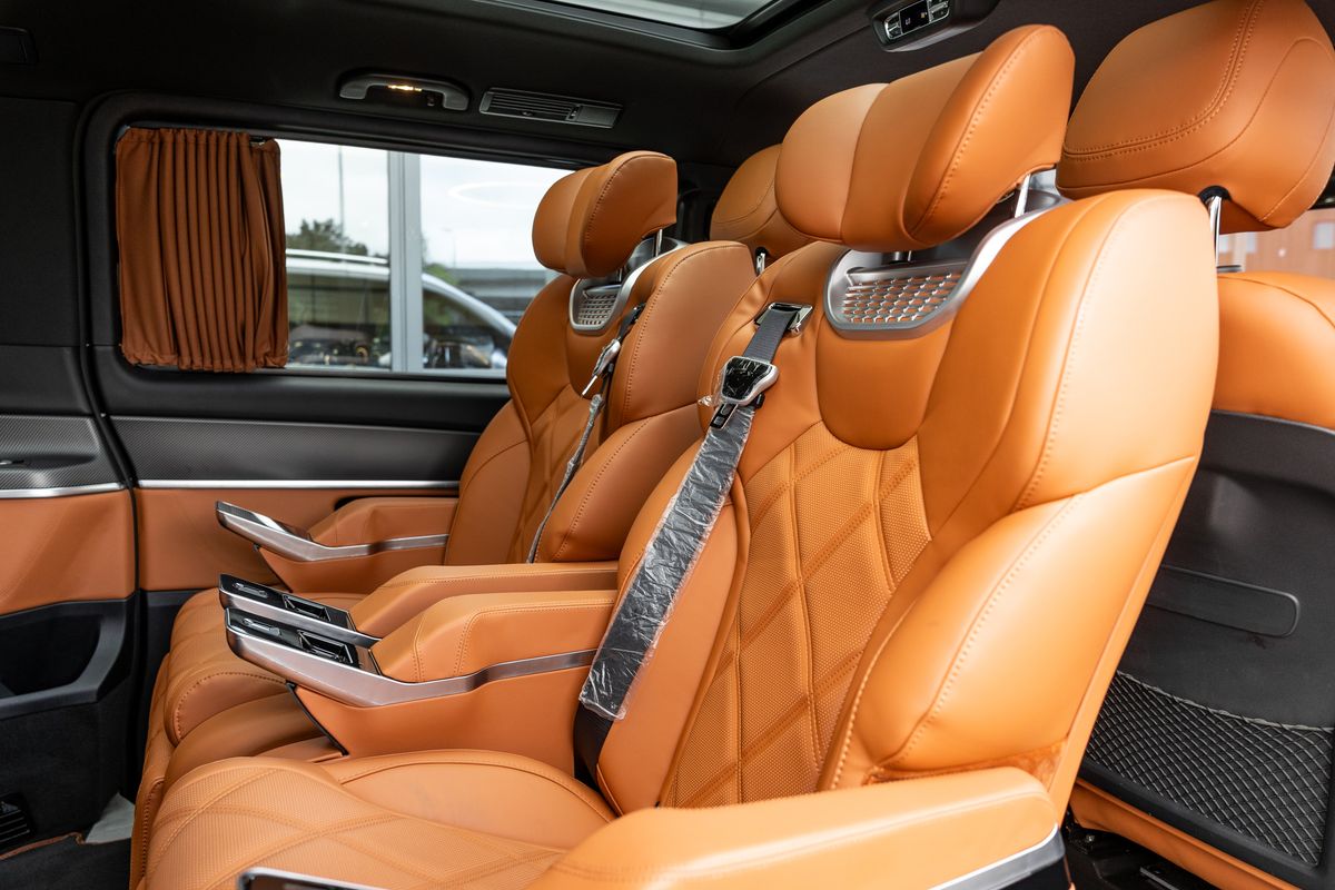 2023 Mercedes-Benz V Class V220d AMG Line