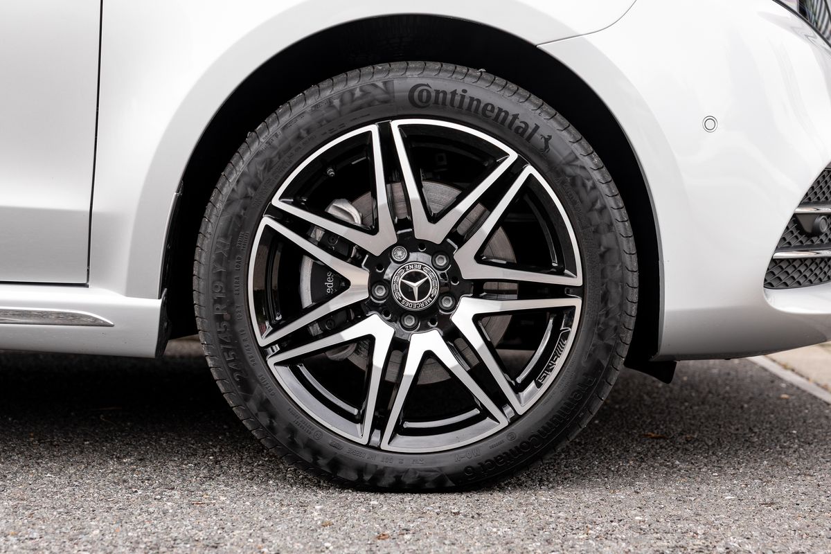 2023 Mercedes-Benz V Class V220d AMG Line