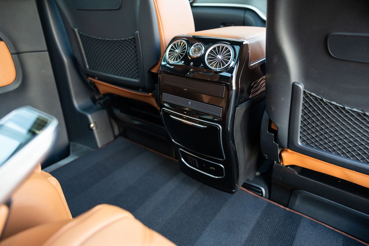 2023 Mercedes-Benz V Class V220d AMG Line