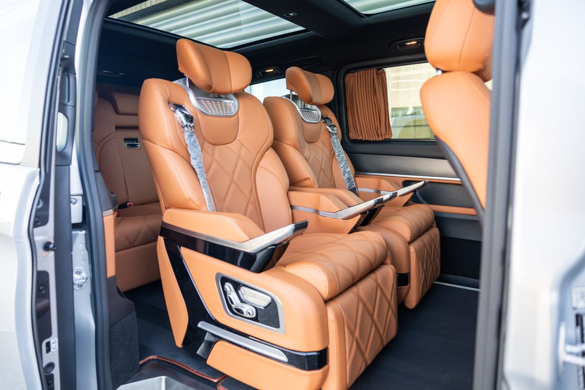 2023 Mercedes-Benz V Class V220d AMG Line