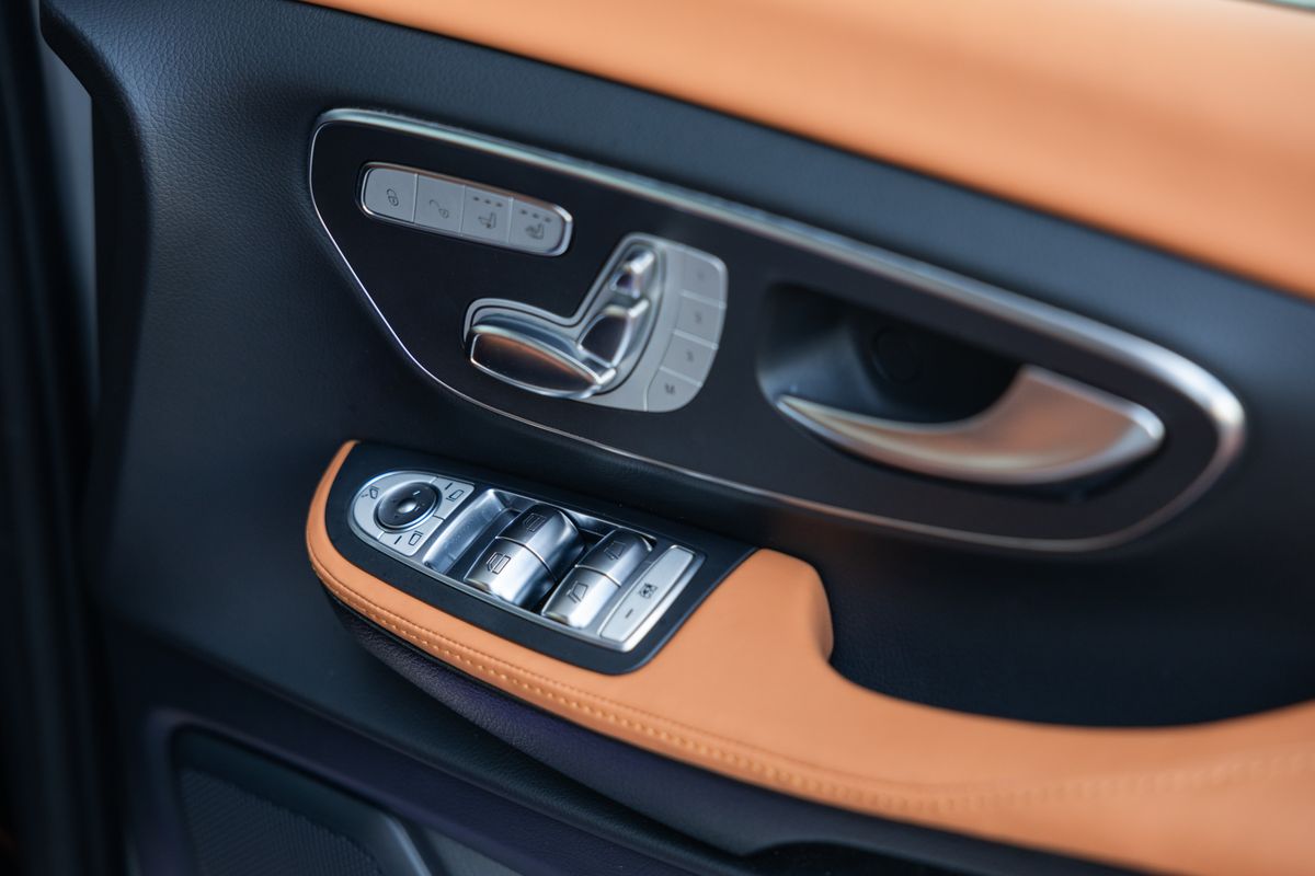 2023 Mercedes-Benz V Class V220d AMG Line