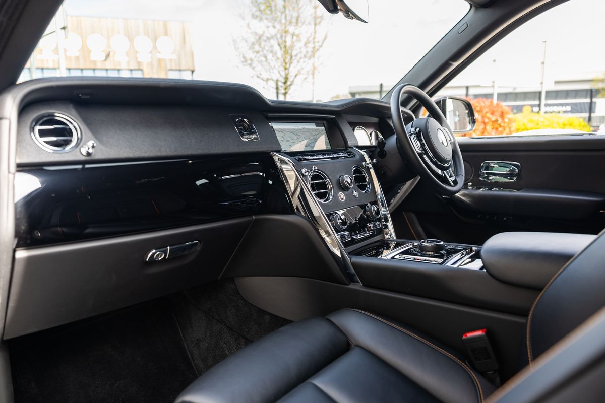 2022 Rolls-Royce Cullinan Urban Widetrack