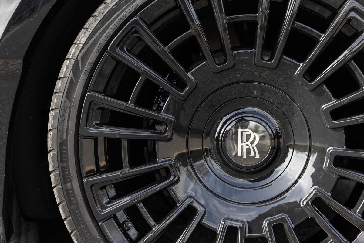 2022 Rolls-Royce Cullinan Urban Widetrack