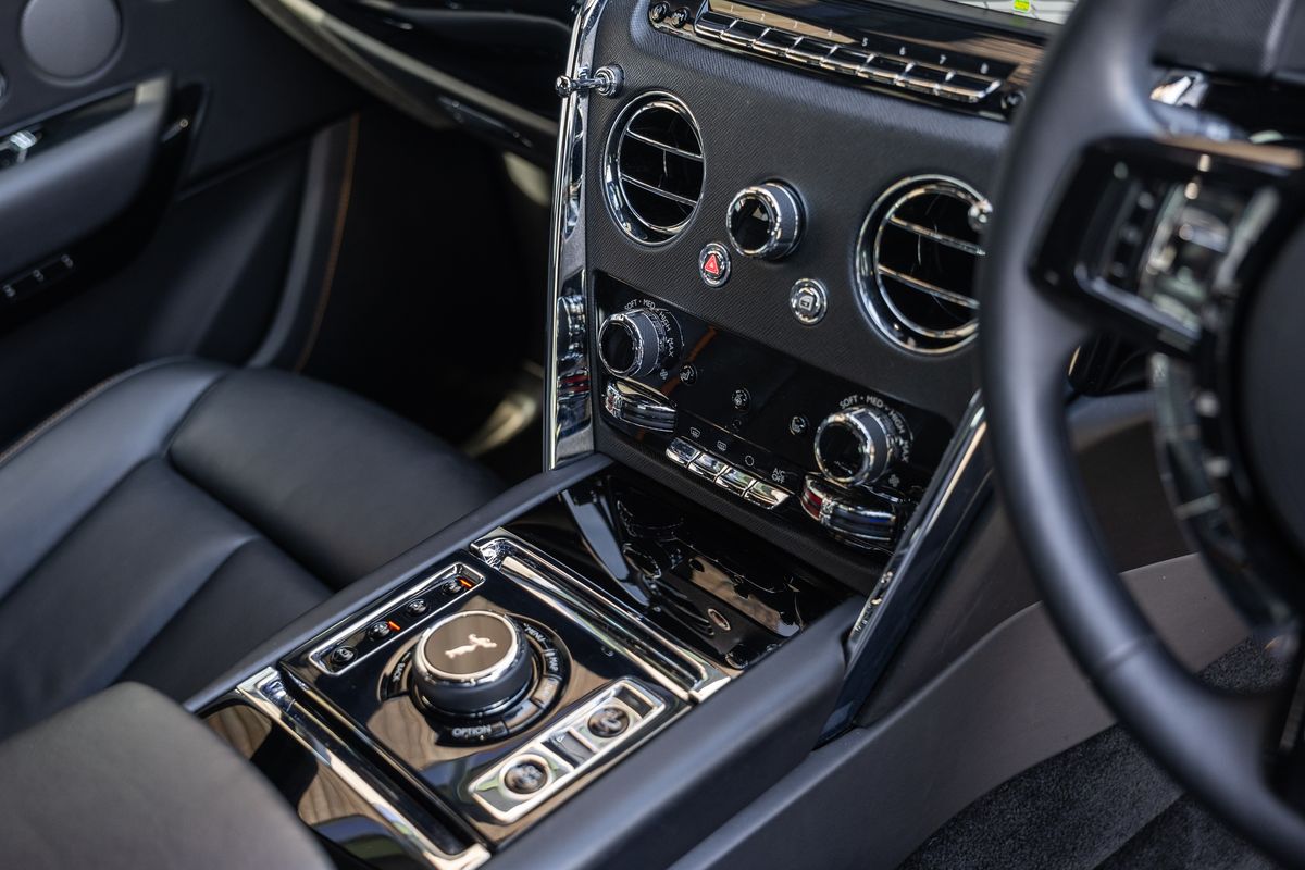 2022 Rolls-Royce Cullinan Urban Widetrack
