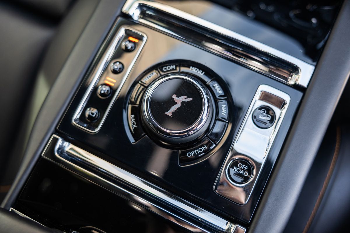 2022 Rolls-Royce Cullinan Urban Widetrack