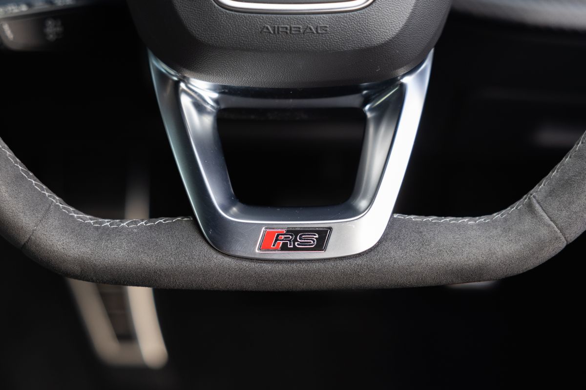 2023 Audi RSQ8 Carbon Black