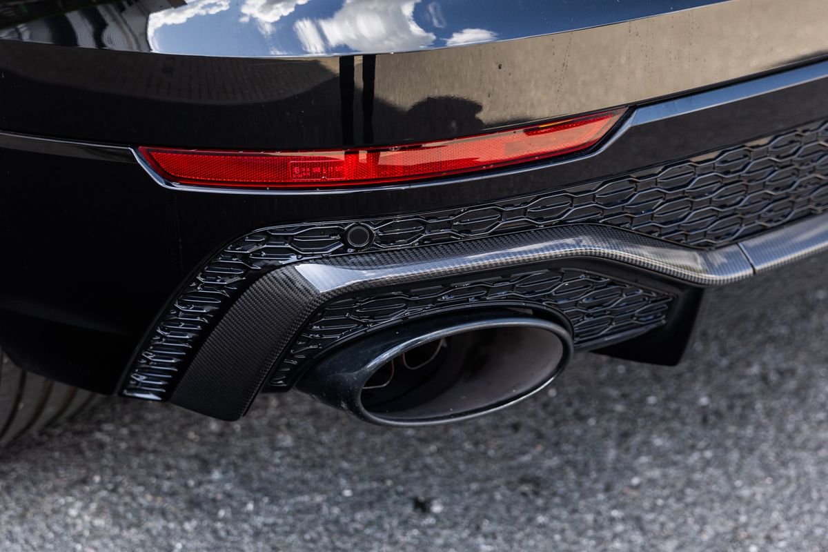 2023 Audi RSQ8 Carbon Black