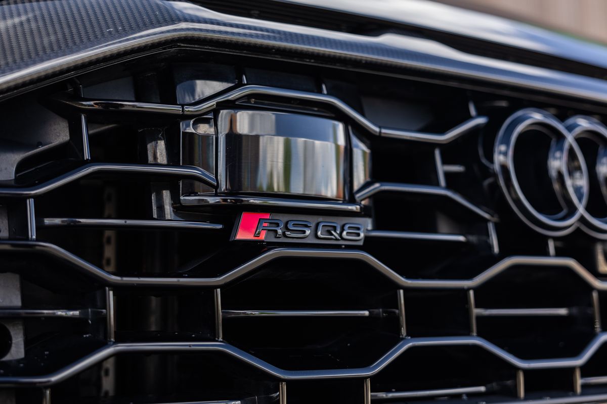 2023 Audi RSQ8 Carbon Black