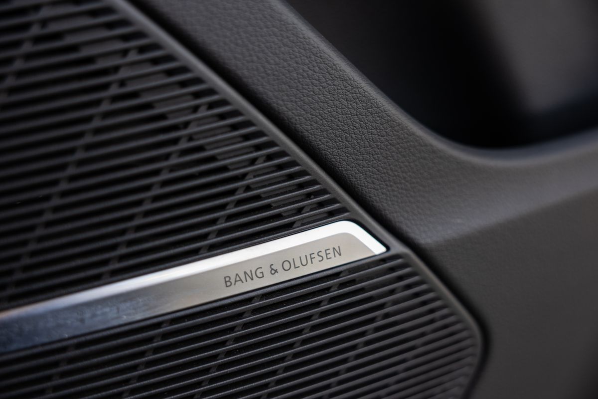 2023 Audi RSQ8 Carbon Black