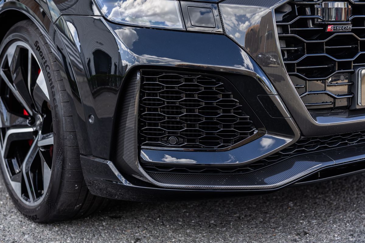 2023 Audi RSQ8 Carbon Black