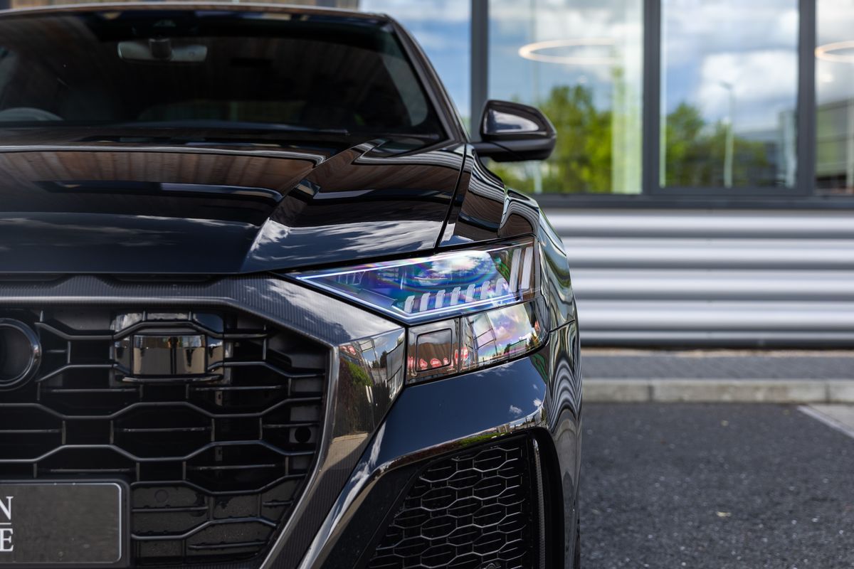 2023 Audi RSQ8 Carbon Black