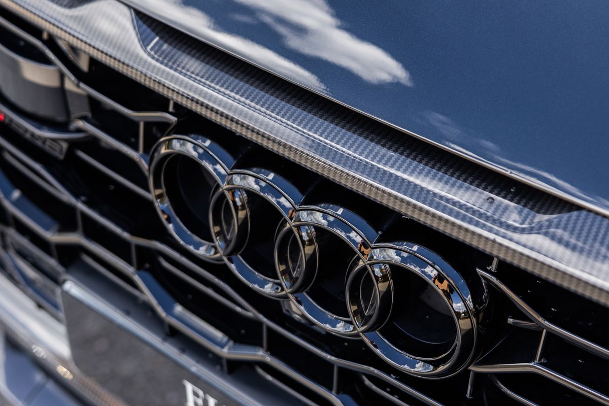 2023 Audi RSQ8 Carbon Black