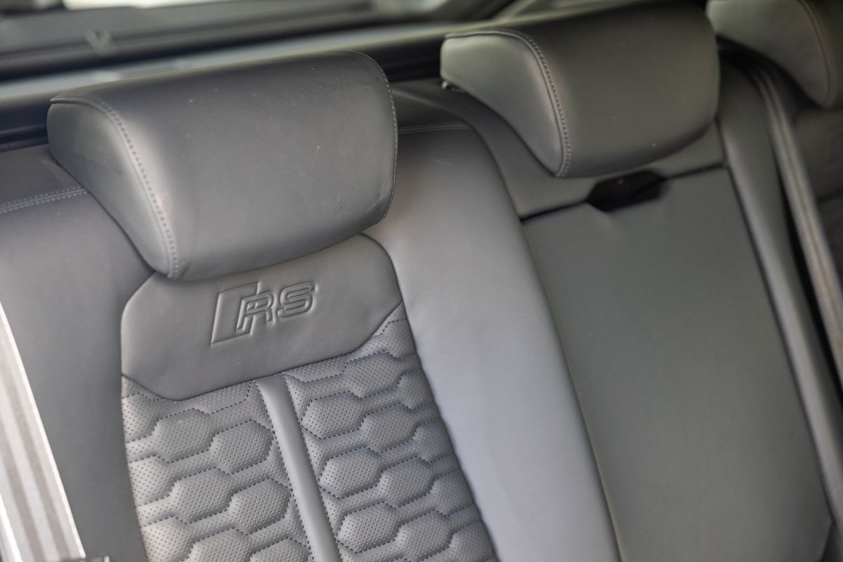 2023 Audi RSQ8 Carbon Black