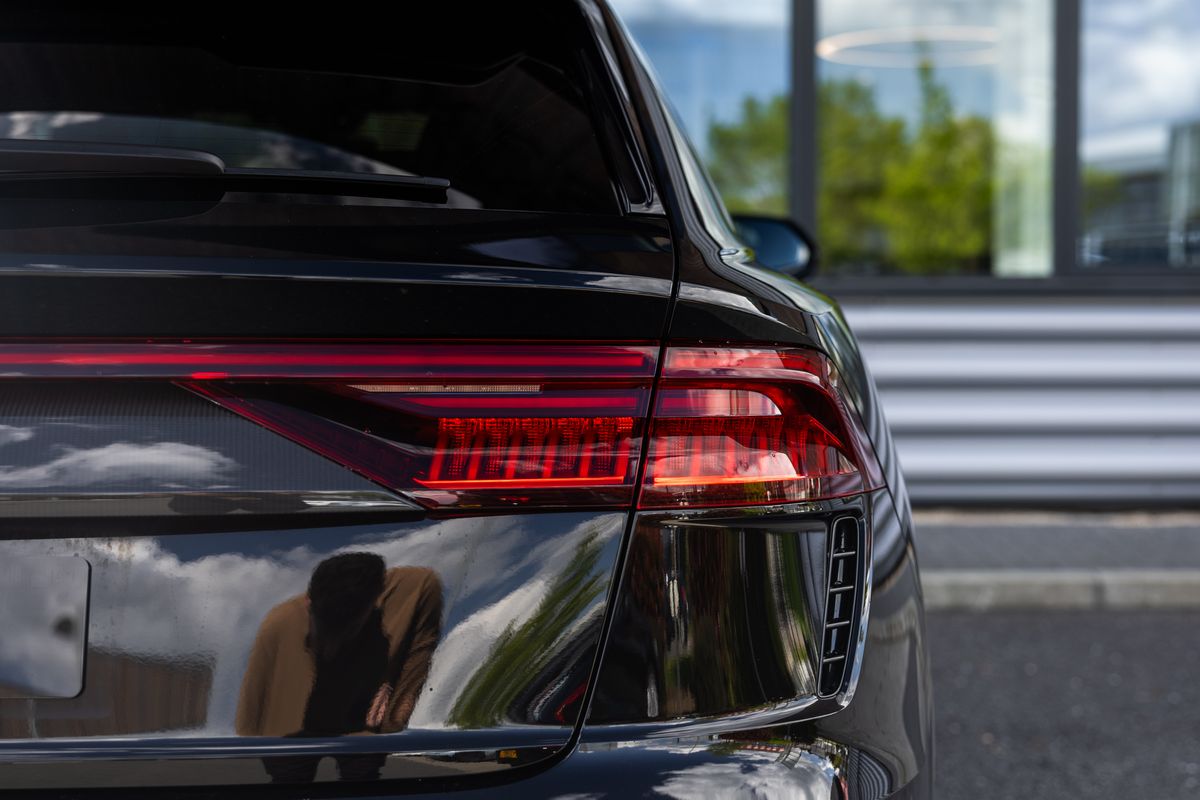 2023 Audi RSQ8 Carbon Black
