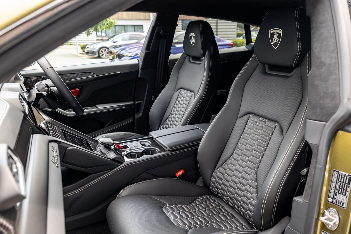 2024 Lamborghini Urus S