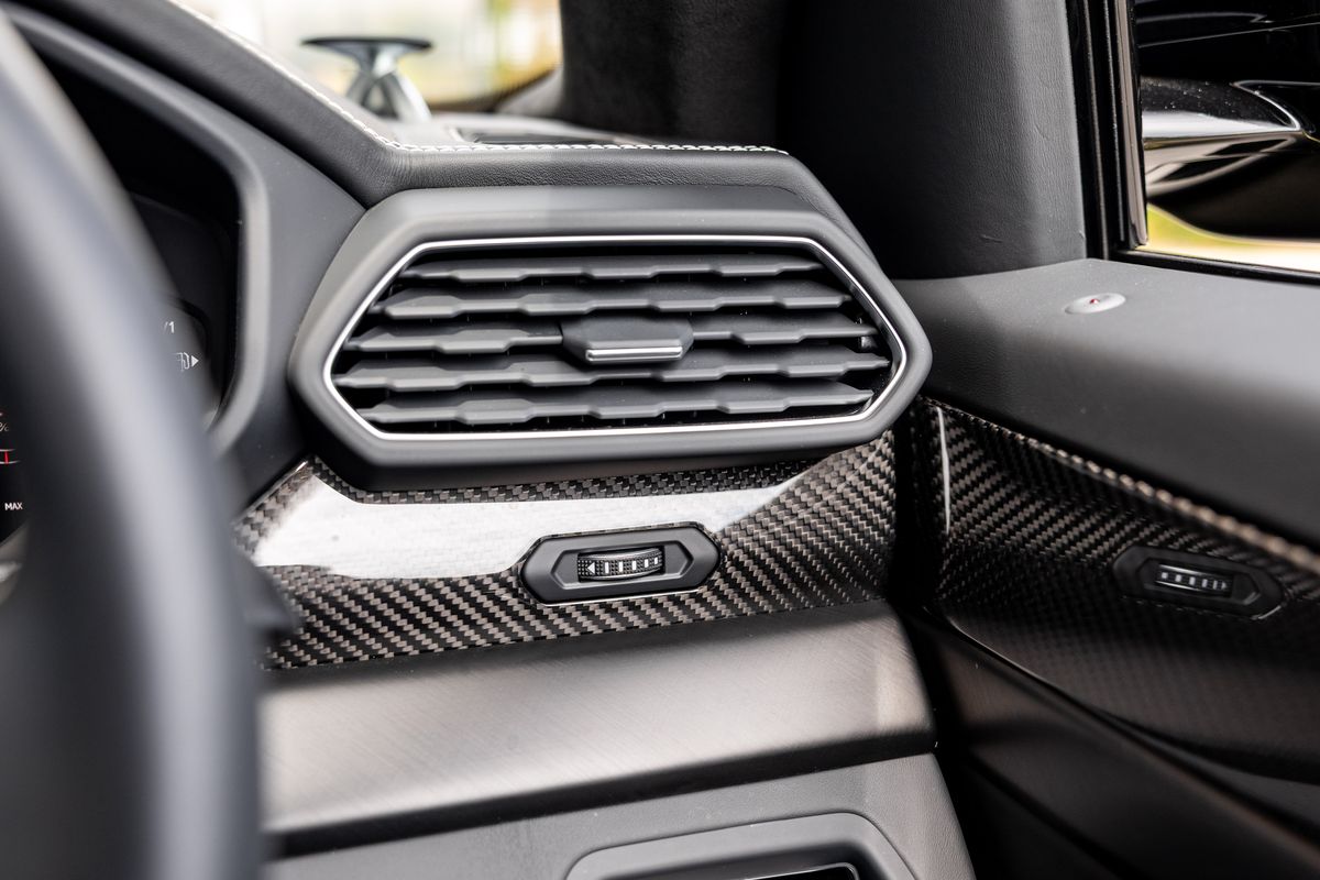 2024 Lamborghini Urus S