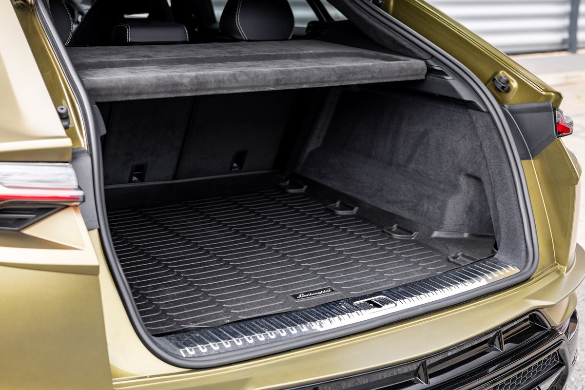 2024 Lamborghini Urus S