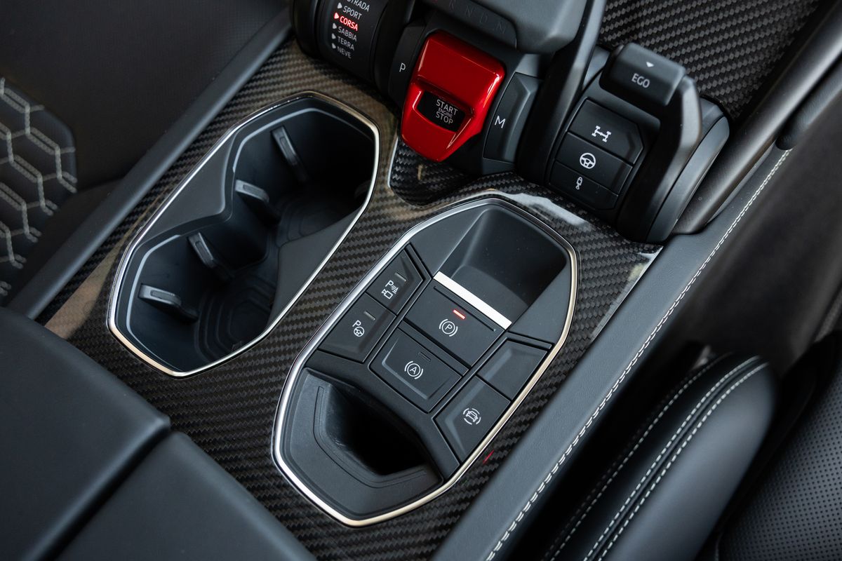 2024 Lamborghini Urus S
