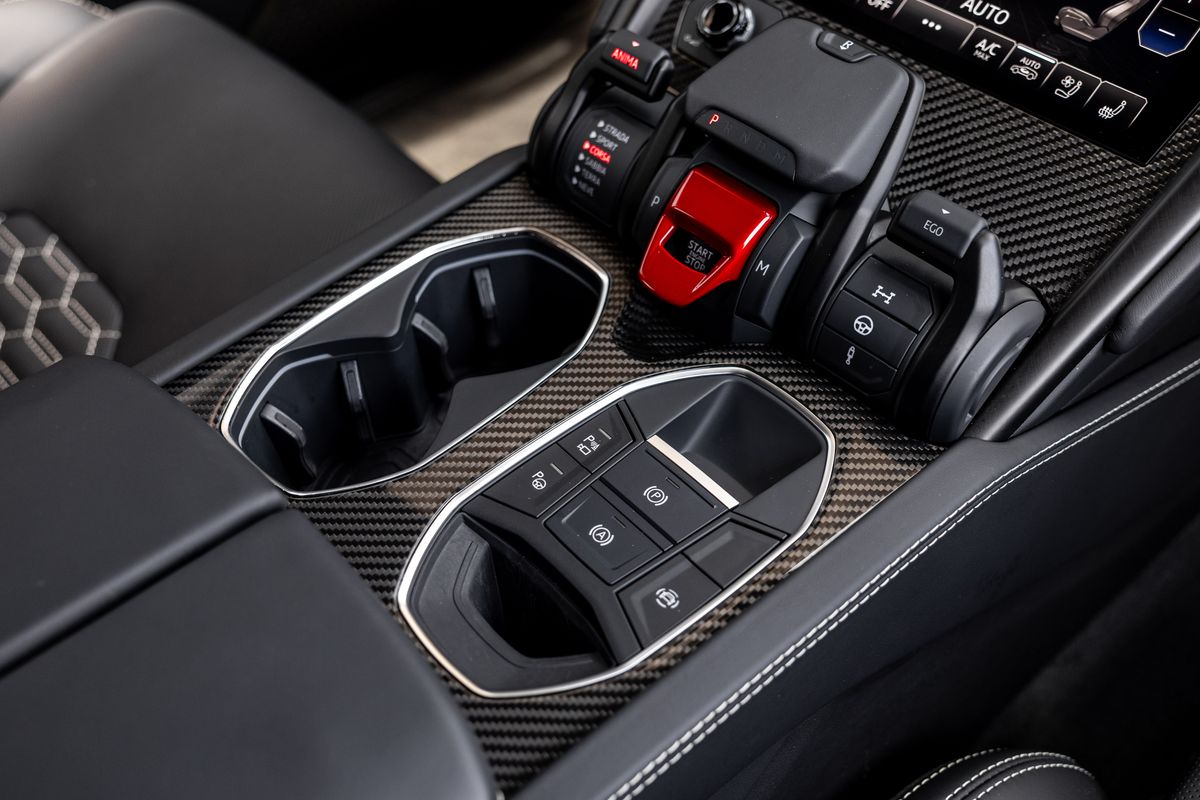 2024 Lamborghini Urus S