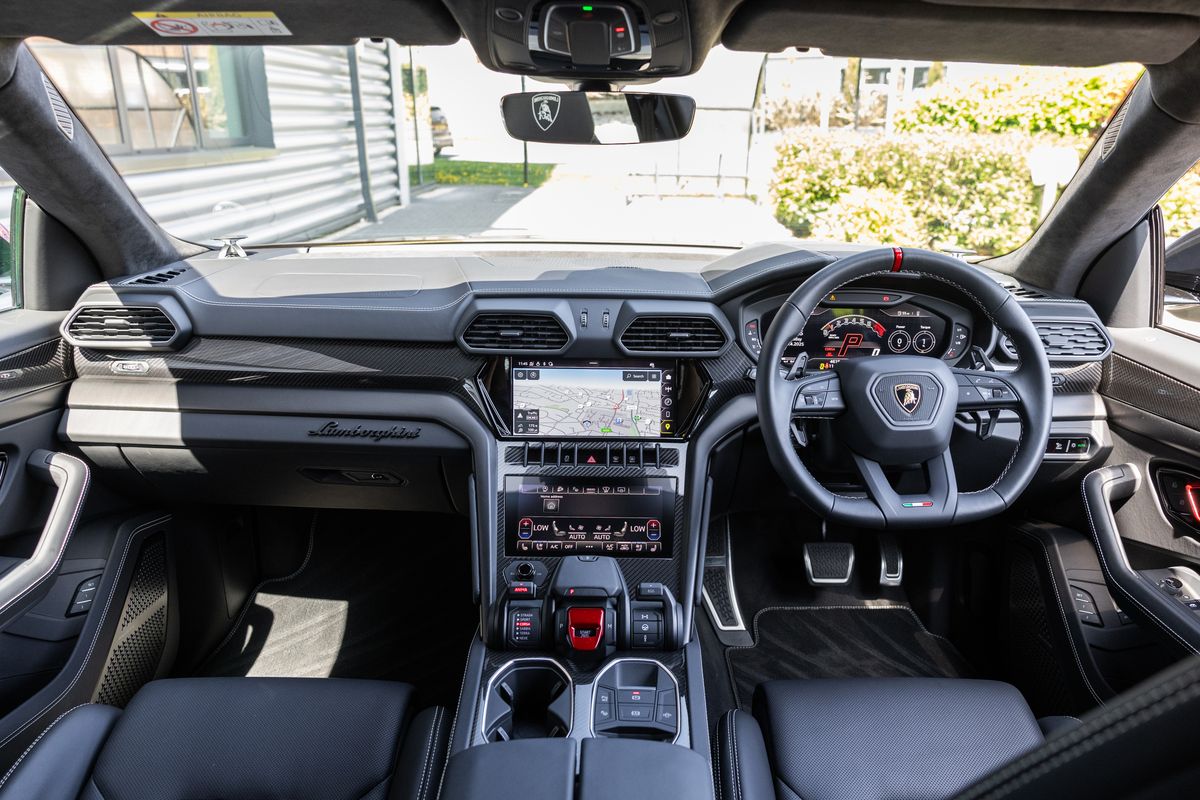 2024 Lamborghini Urus S