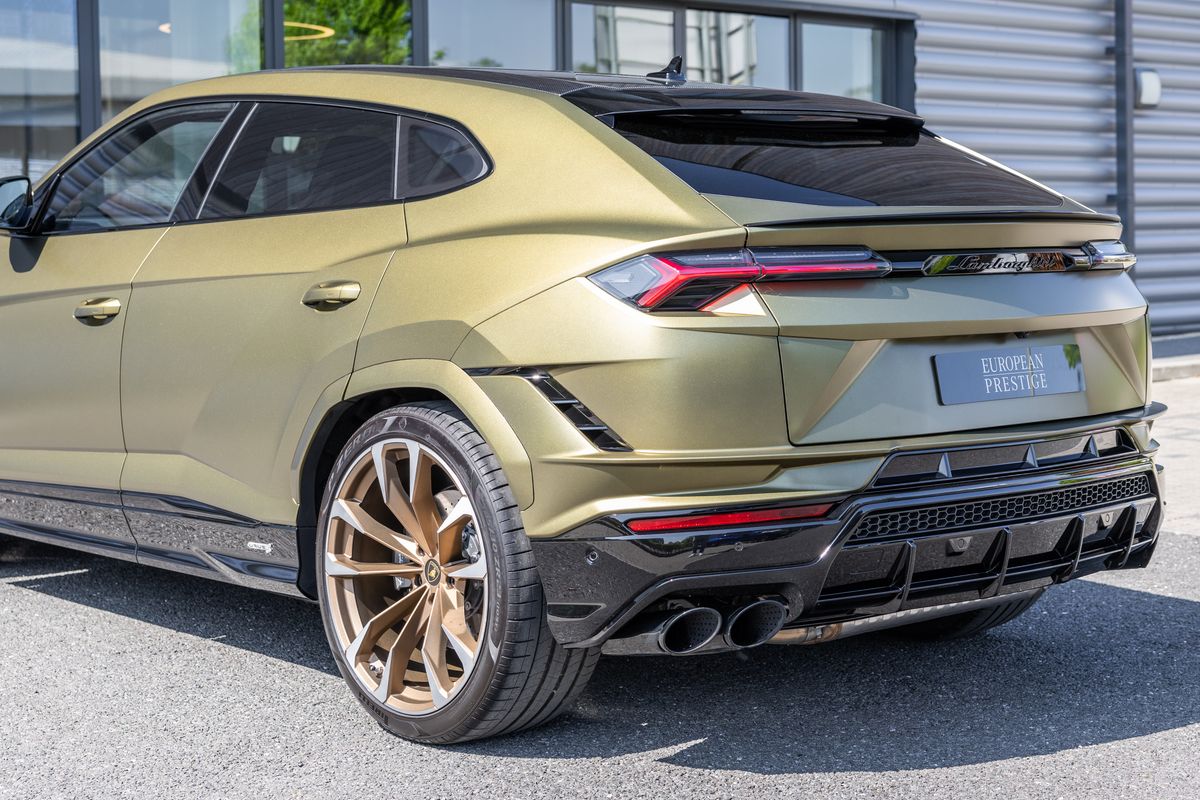 2024 Lamborghini Urus S