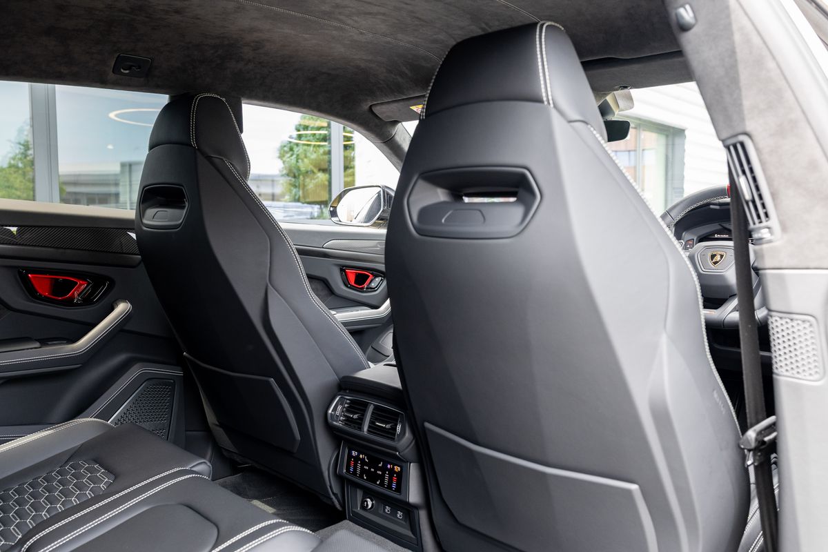 2024 Lamborghini Urus S