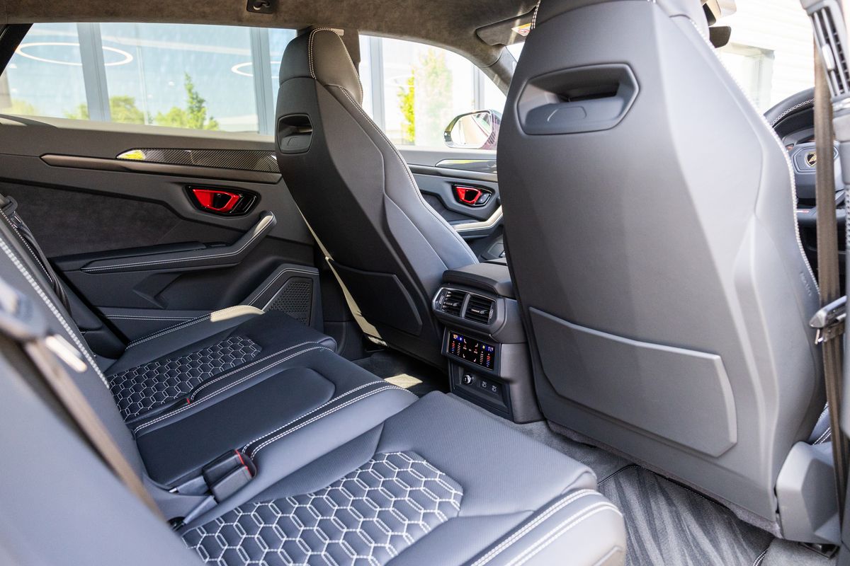 2024 Lamborghini Urus S