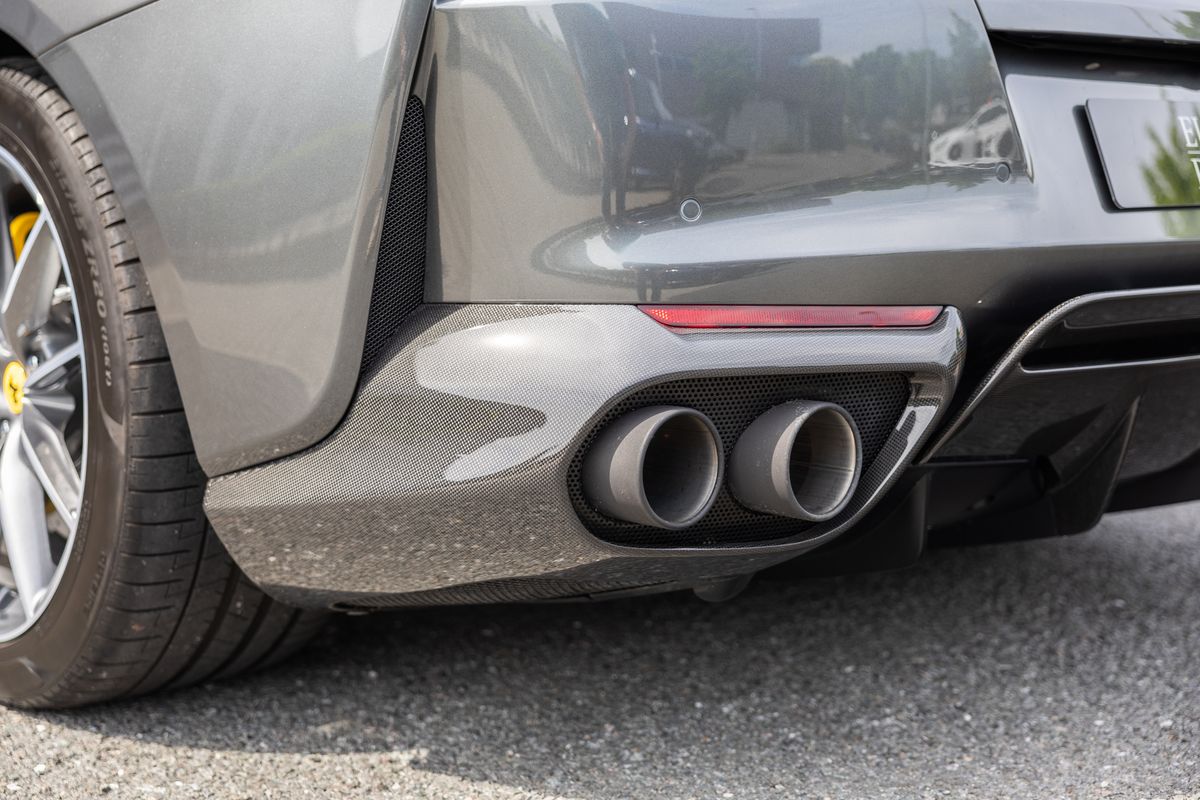 2021 Ferrari 812 GTS