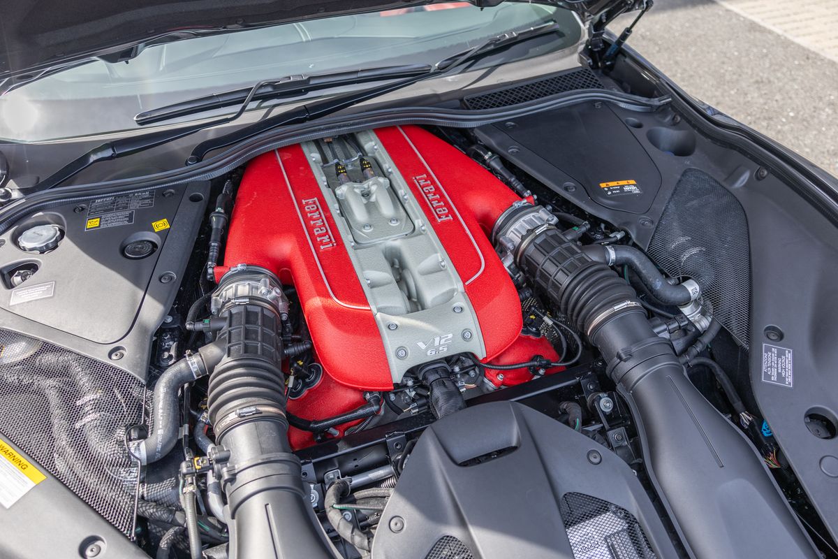 2021 Ferrari 812 GTS