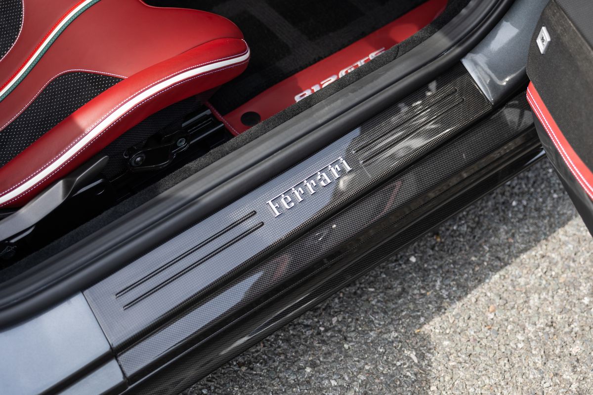 2021 Ferrari 812 GTS