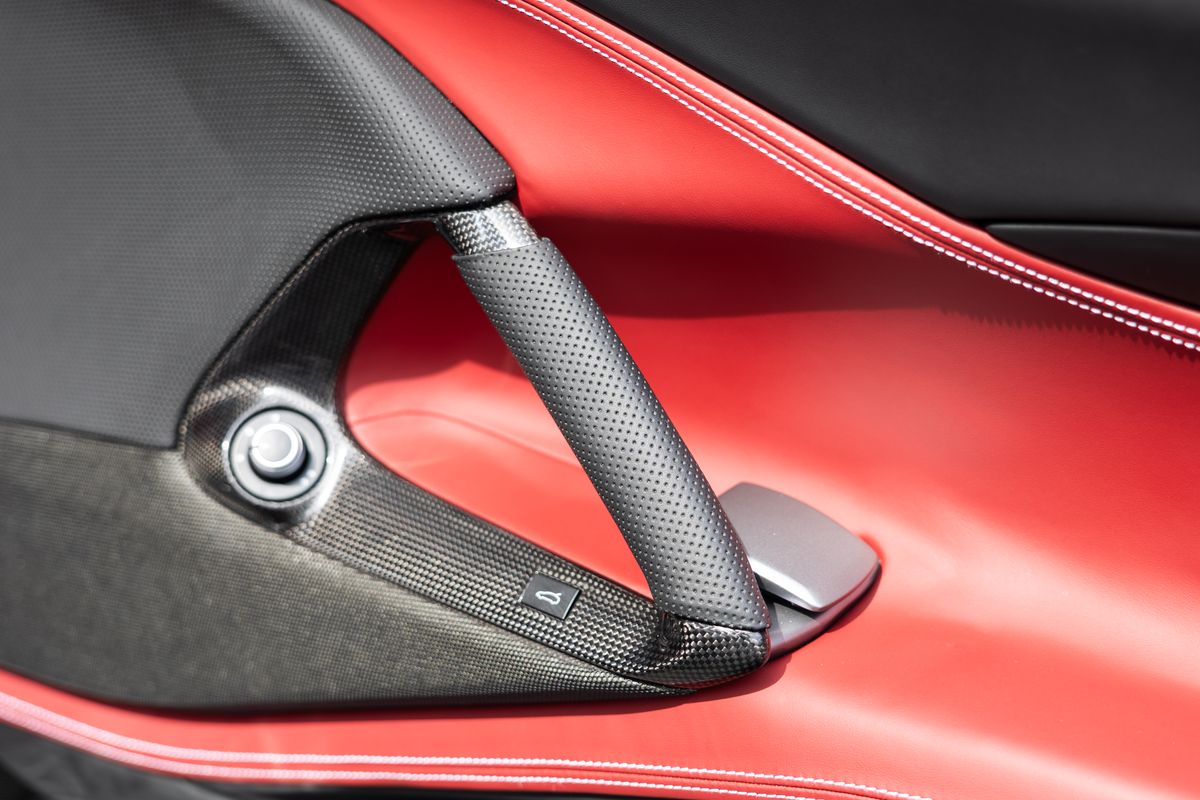 2021 Ferrari 812 GTS