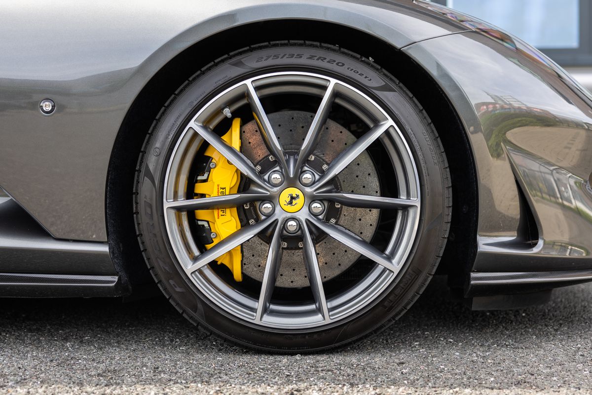 2021 Ferrari 812 GTS