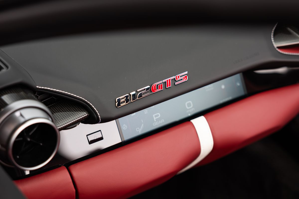 2021 Ferrari 812 GTS