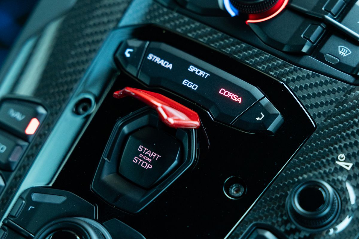 2019 Lamborghini Aventador SVJ